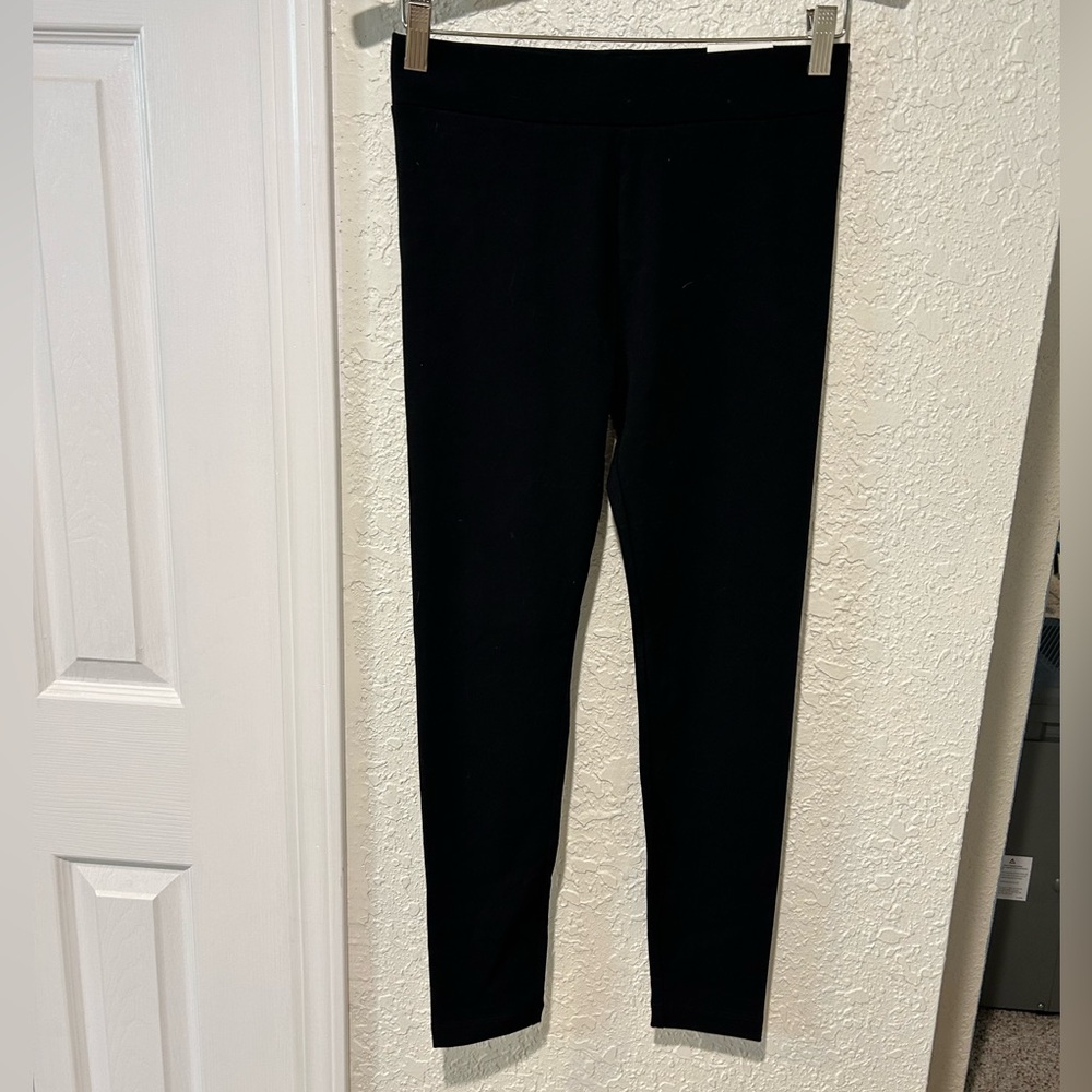 NWT Loft women’s size small black leggings.